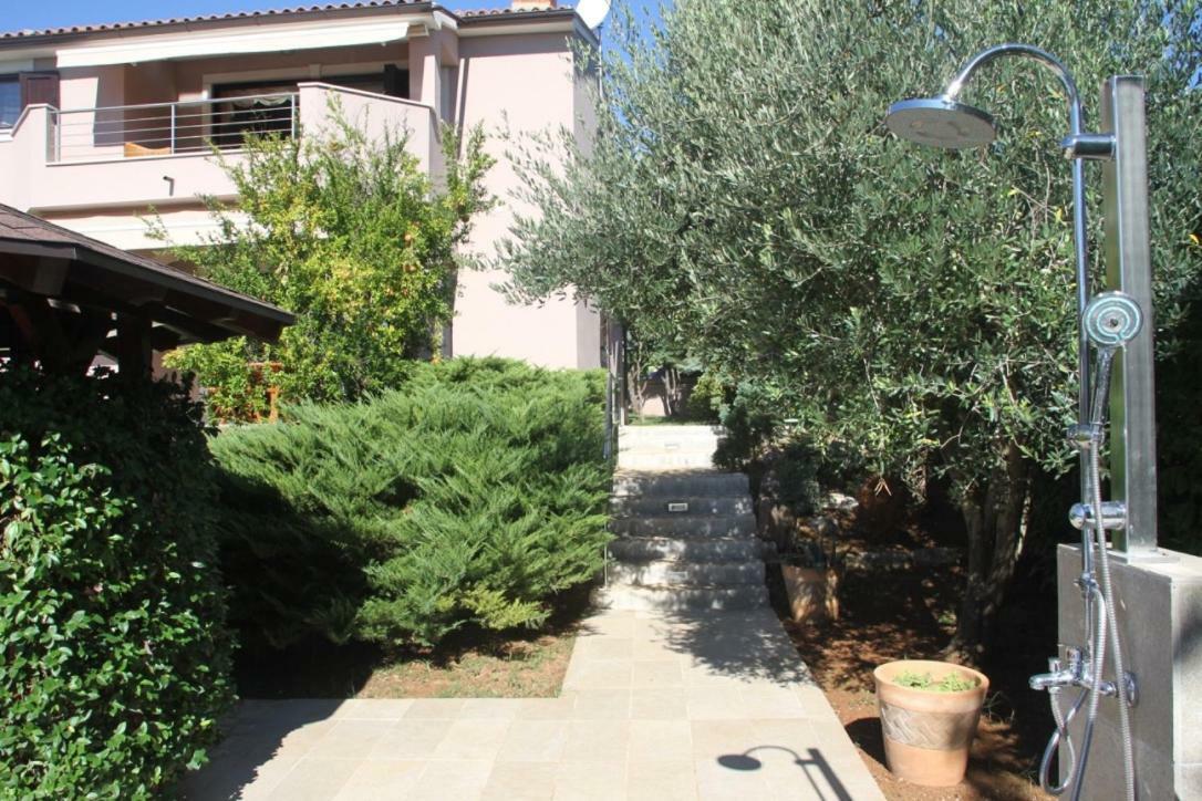 Premantura Olive Gardenヴィラ エクステリア 写真